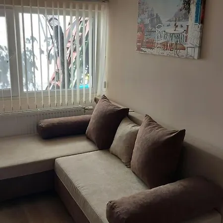 къща детелина Holiday home Balchik