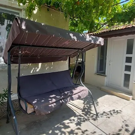 Holiday home къща детелина